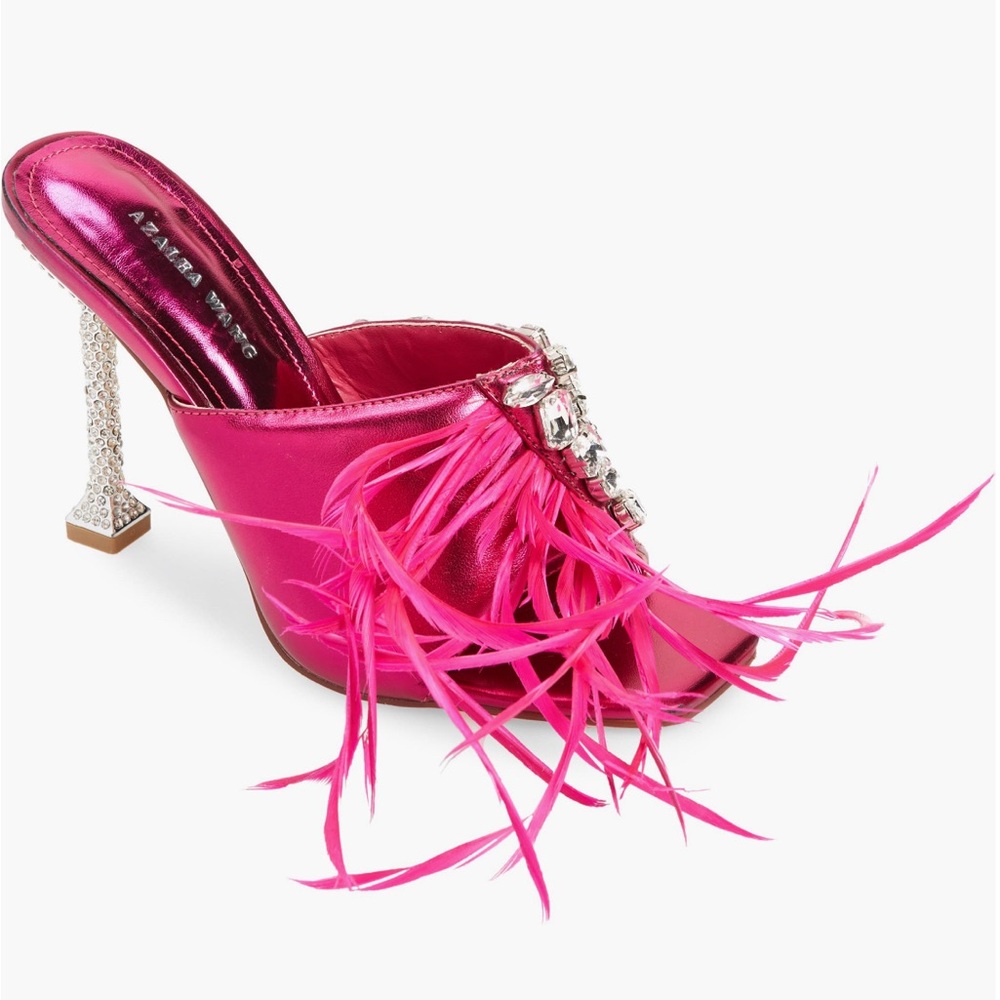 New.! Azalea Wang Birdie Hot Metallic Pink Sandal Sz 7.5 Feather & Rhinestones